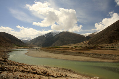 Scenary Road.jpg