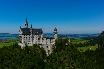 Neuschwanstein from the Bridge.jpg