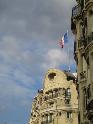 paris_roofs_and_sky