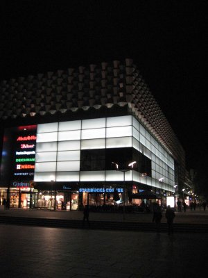 Dresde, c'est aussi un quartier moderne o pullulent les centres commerciaux