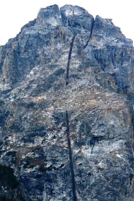 Cracked Peak close 2.jpg