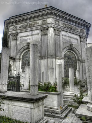 Tomb at Sultan Mahmut II cemetery