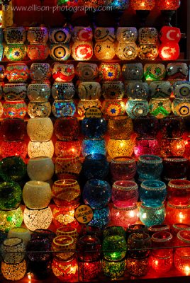 Flickering lights at the Grand Bazaar