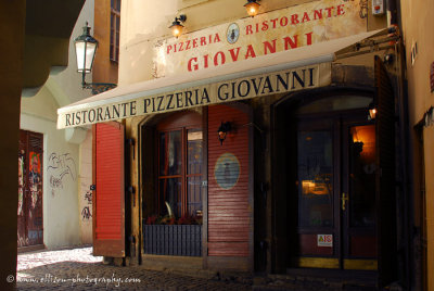 Old Town pizzeria