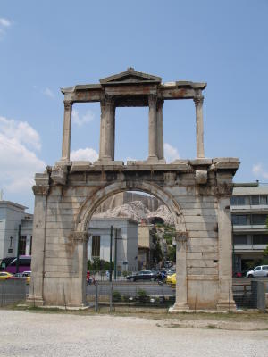 Hadrians arch 2.JPG