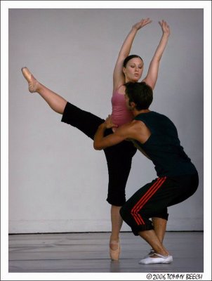 Neos Dance Theatre