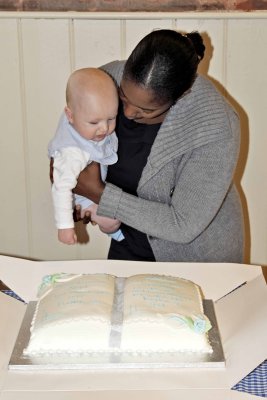 Daniel sees his cake