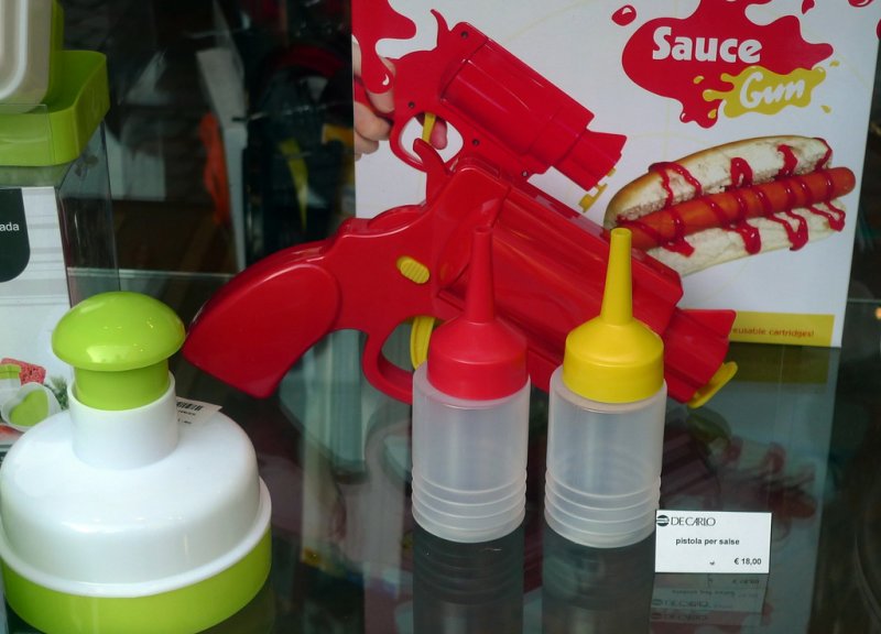 Sauce Gun