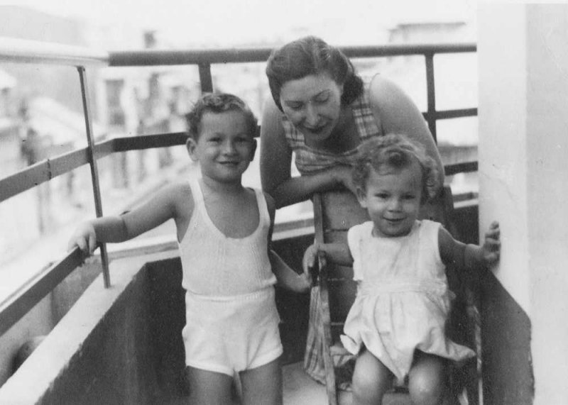 Tante Hlne Silvie avec ses fils Roland et Jacques 