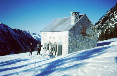 Culaous  Nol : Refuge Russell (1980 m)