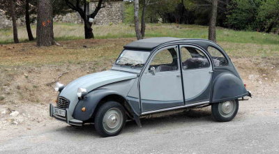 2 CV des Alpilles