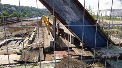 Ruines, ruines... restes et dchets de l'ile Seguin