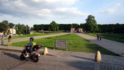 Un prout-prout vient pour la visite