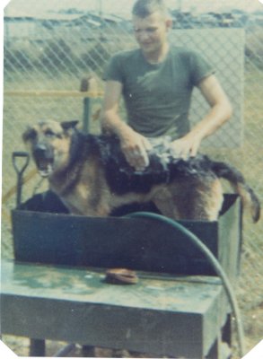 SP4 Jim Shine & K9 Johann-458X at Bath Time