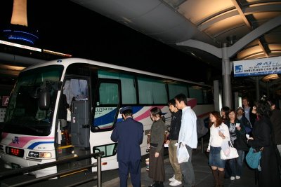 Fʪ]ڤh night bus to Tokyo