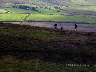 Hikers near Grianan an Ailleach