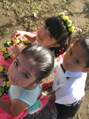 flower girls and ring bearer