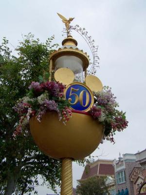 '50' on the lamp posts