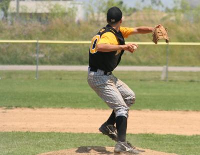 cody throws to second