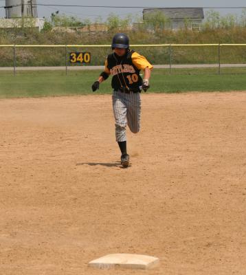 b.j. runs to third