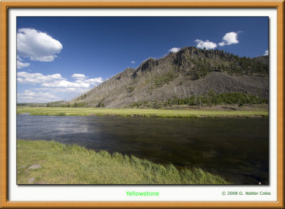 YellowstoneRiverHills.jpg
