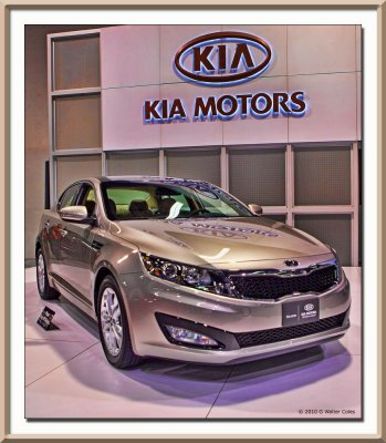 Kia 2011 Sedan Auto Show 2010.jpg