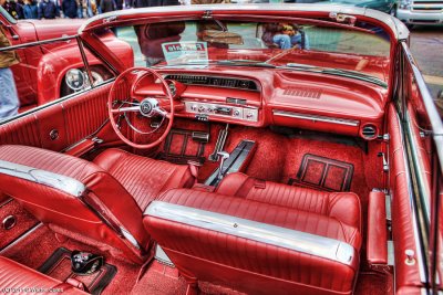 Chevrolet 1964 Impala SS Conv Red DD Cockpit.jpg