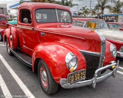 Ford 1941 PU Red DD 1-11 F.jpg