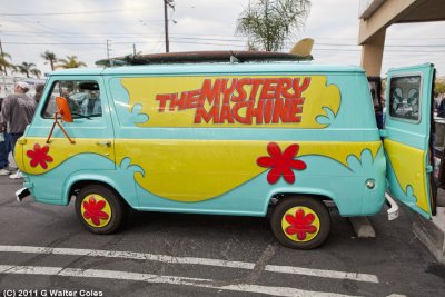 Ford 1960s Van Mystery Machine DD S.jpg