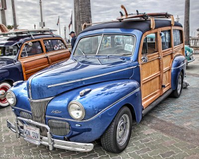 Ford 1941 Woody Wgn Blue HDR Cars HB Pier 3-11 170b.jpg