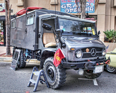 MBZ 2000s Custom Camper HDR Cars HB Pier 3-11.jpg
