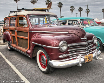 Plymouth 1948 Woody Wgn HDR Cars HB Pier 3-11 (2).jpg