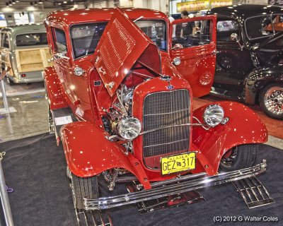 Ford 1932 2-dr Red F GNRS.jpg