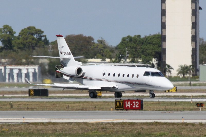 Gulfstream G200 (N724QS)