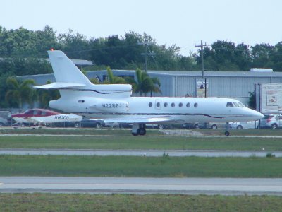 Dassault Falcon 50 (N228FJ)