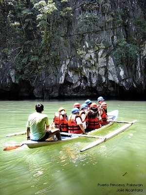 entrance to underground river