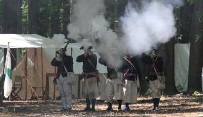 Rebels__Redcoats_051912_034.JPG