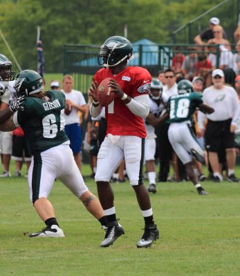 Eagles_Training_Camp_080312_050.JPG