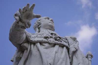 King Louis XVI Statue Close Up.jpg
