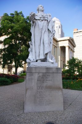 King Louis XVI Statue.jpg