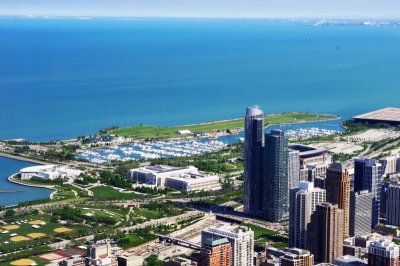 Northerly Island (Meigs Field) from Sears Tower (2).jpg