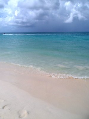 Carribean Water at Eagle Beach.jpg