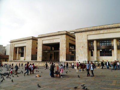 Palacio de Justicia - Plaza de Bolivar.jpg