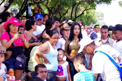 Crowd at Feria de Cali (2).jpg