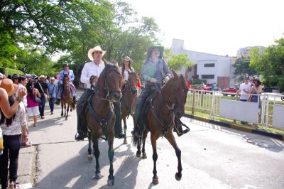 La Cabalgata - Feria de Cali (24).jpg