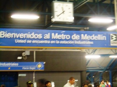 Bienvenidos al Metro de Medellin.jpg