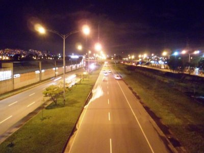 Highway in Medellin.jpg