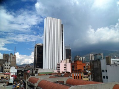 Torre del Caf and el Centro - Medellin.jpg