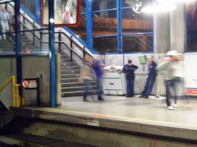 Workers at Metro de Medellin.jpg