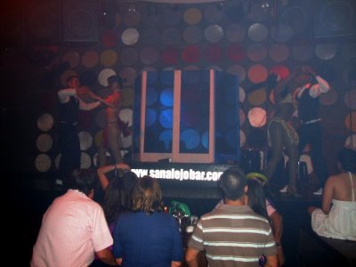 Bailarines de Salsa en Vivo - San Alejo Bar (1).JPG